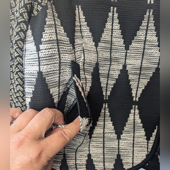 RACHEL ROY Women Blazer Size 4 Beige And Black Side Zipper Geometric Pattern - Picture 7 of 13